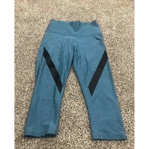 PUMA Capri Power Dry Cell Legging XS Yoga Workout